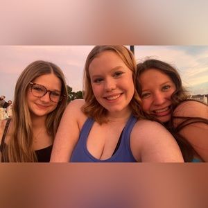 Meet your Posher, Cate